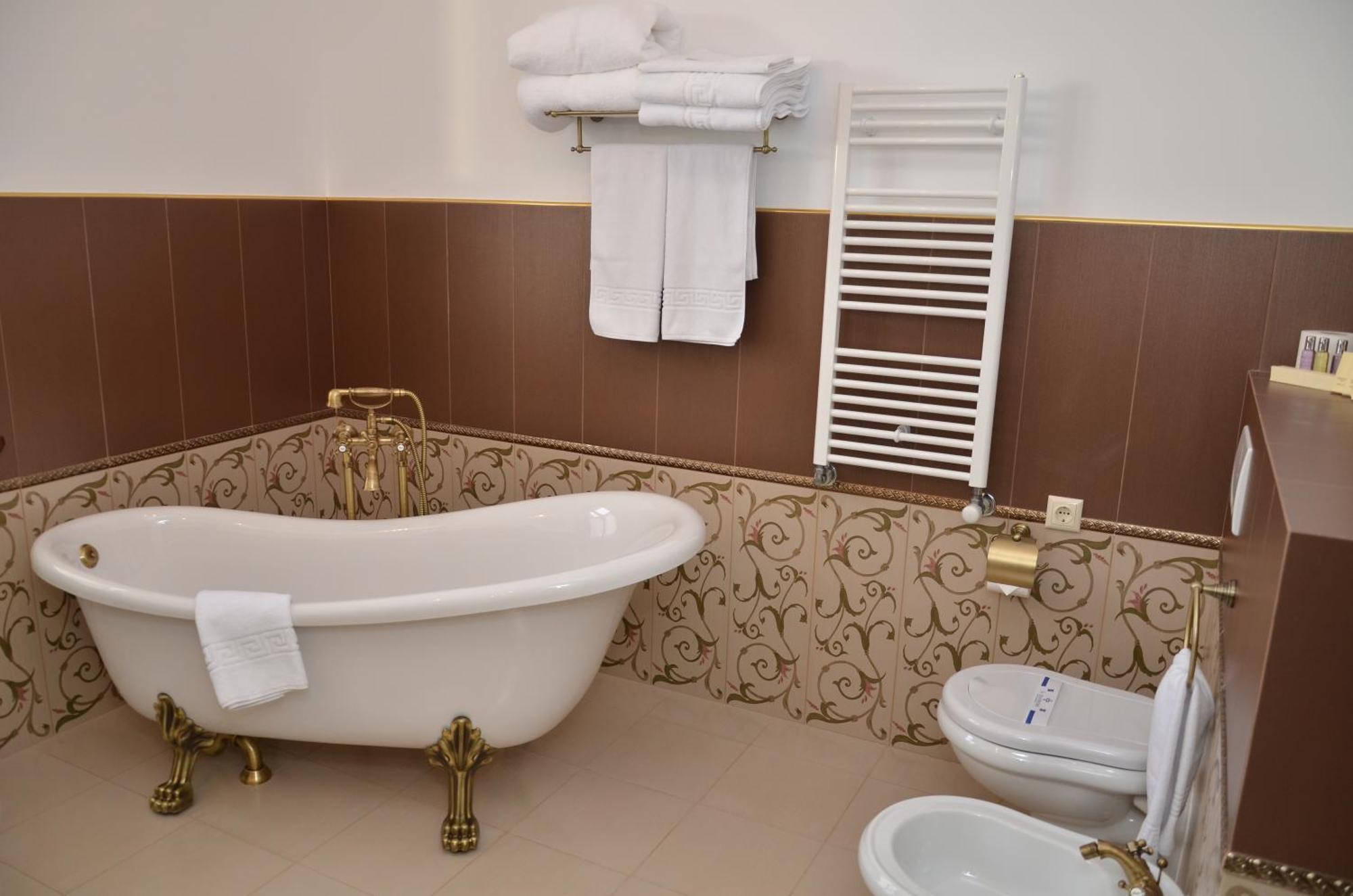 Chateau Royal Hotel Berezovka  Luaran gambar