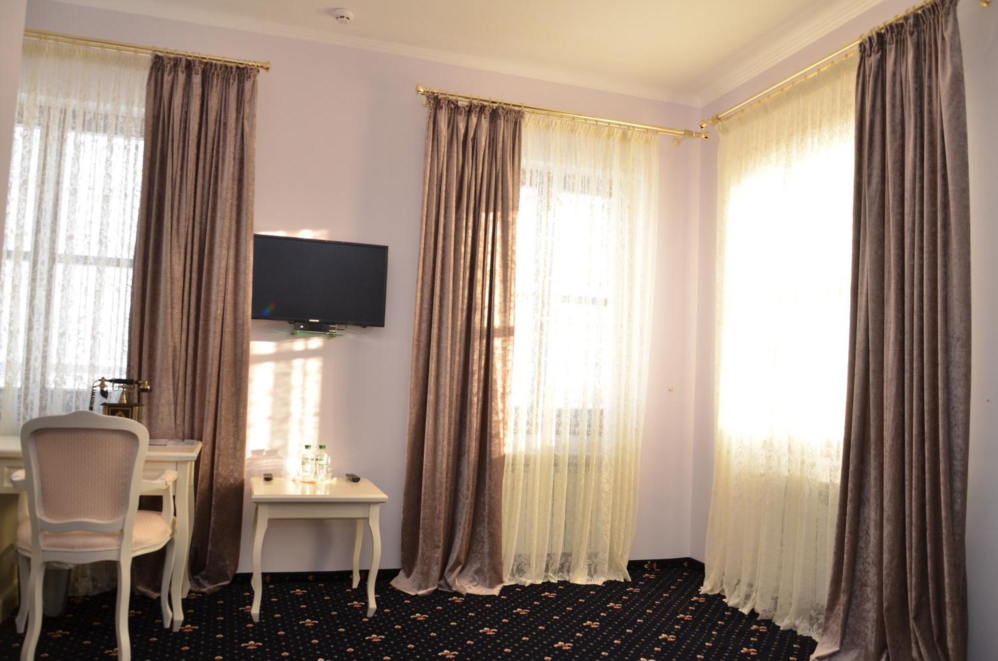 Chateau Royal Hotel Berezovka  Luaran gambar