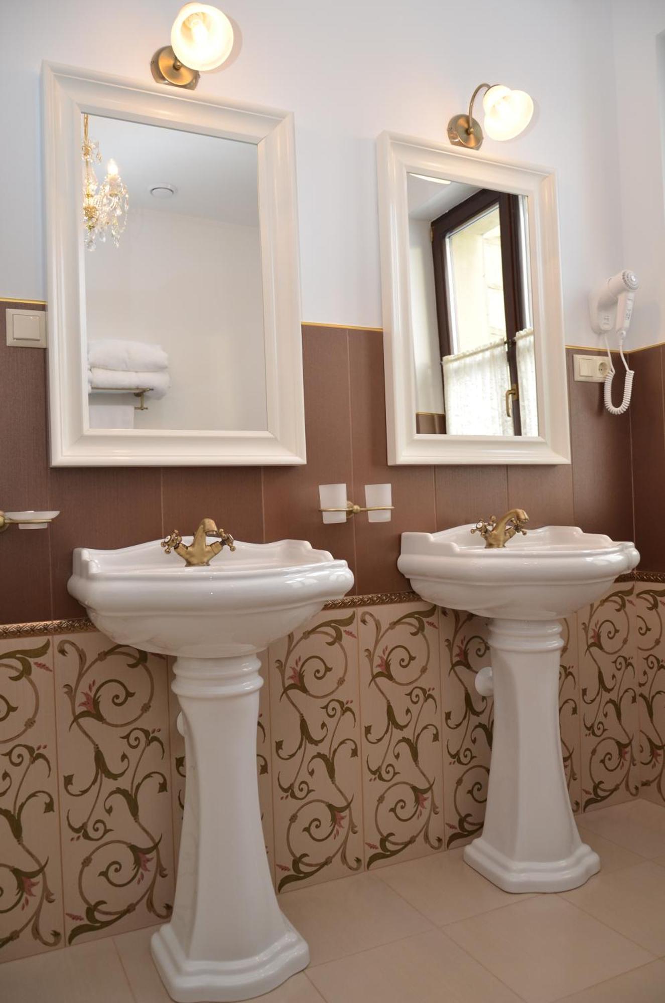 Chateau Royal Hotel Berezovka  Luaran gambar