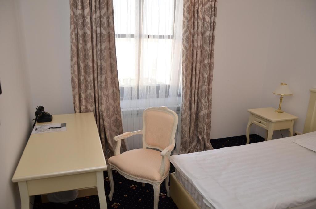 Chateau Royal Hotel Berezovka  Bilik gambar